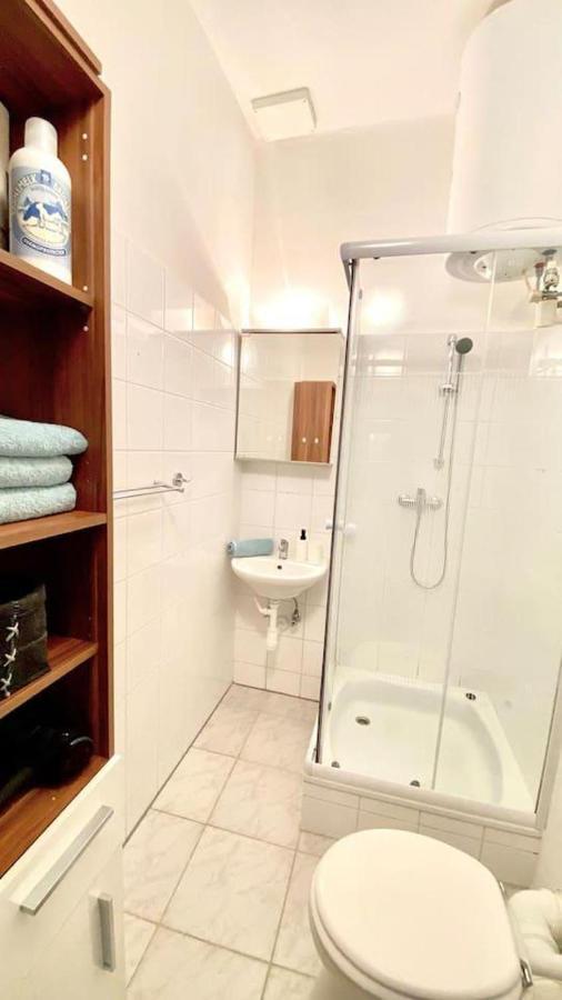 Amazonian Jungle Apartment In Vienne Extérieur photo